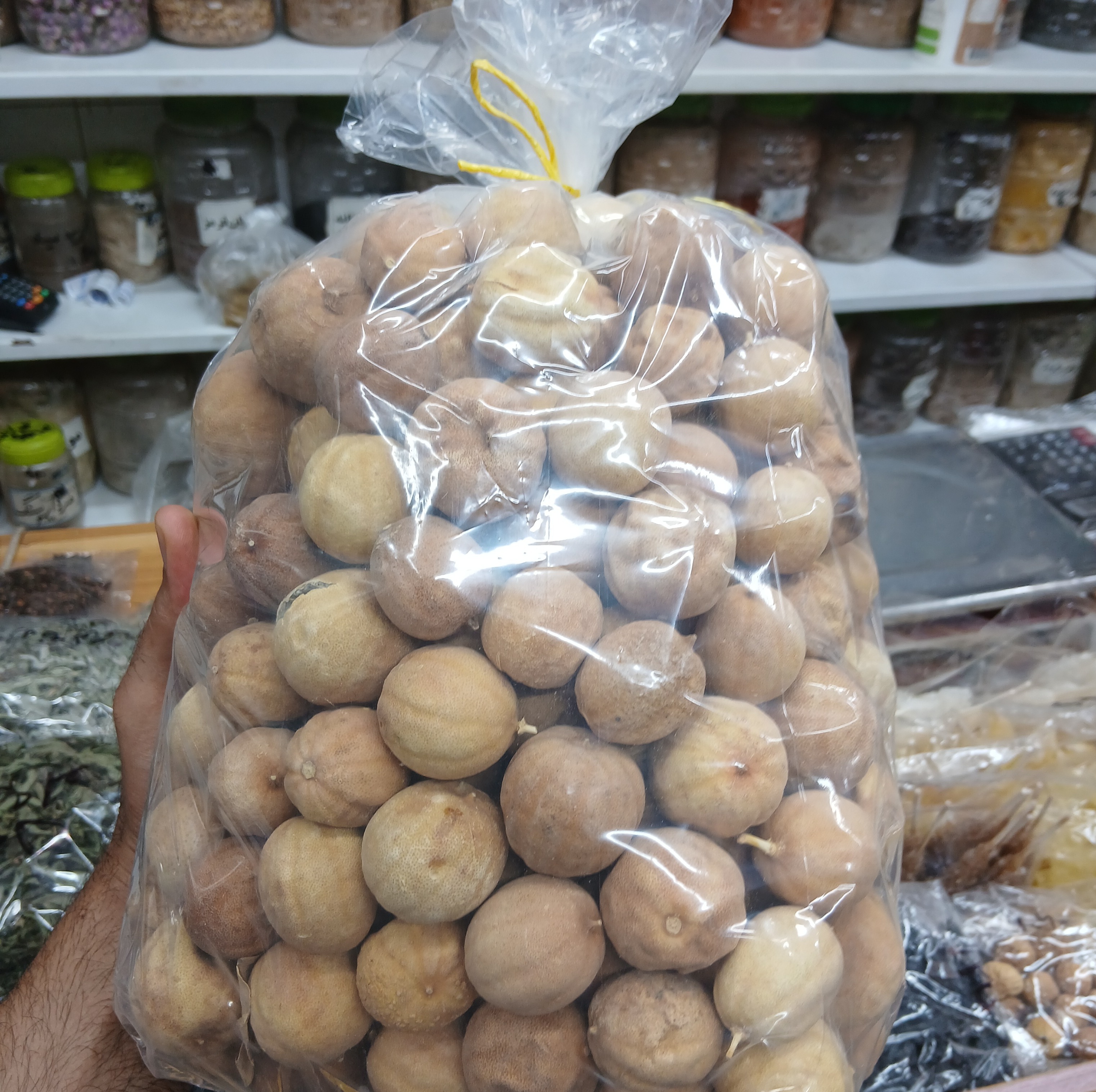 لیمو عمانی درجه یک