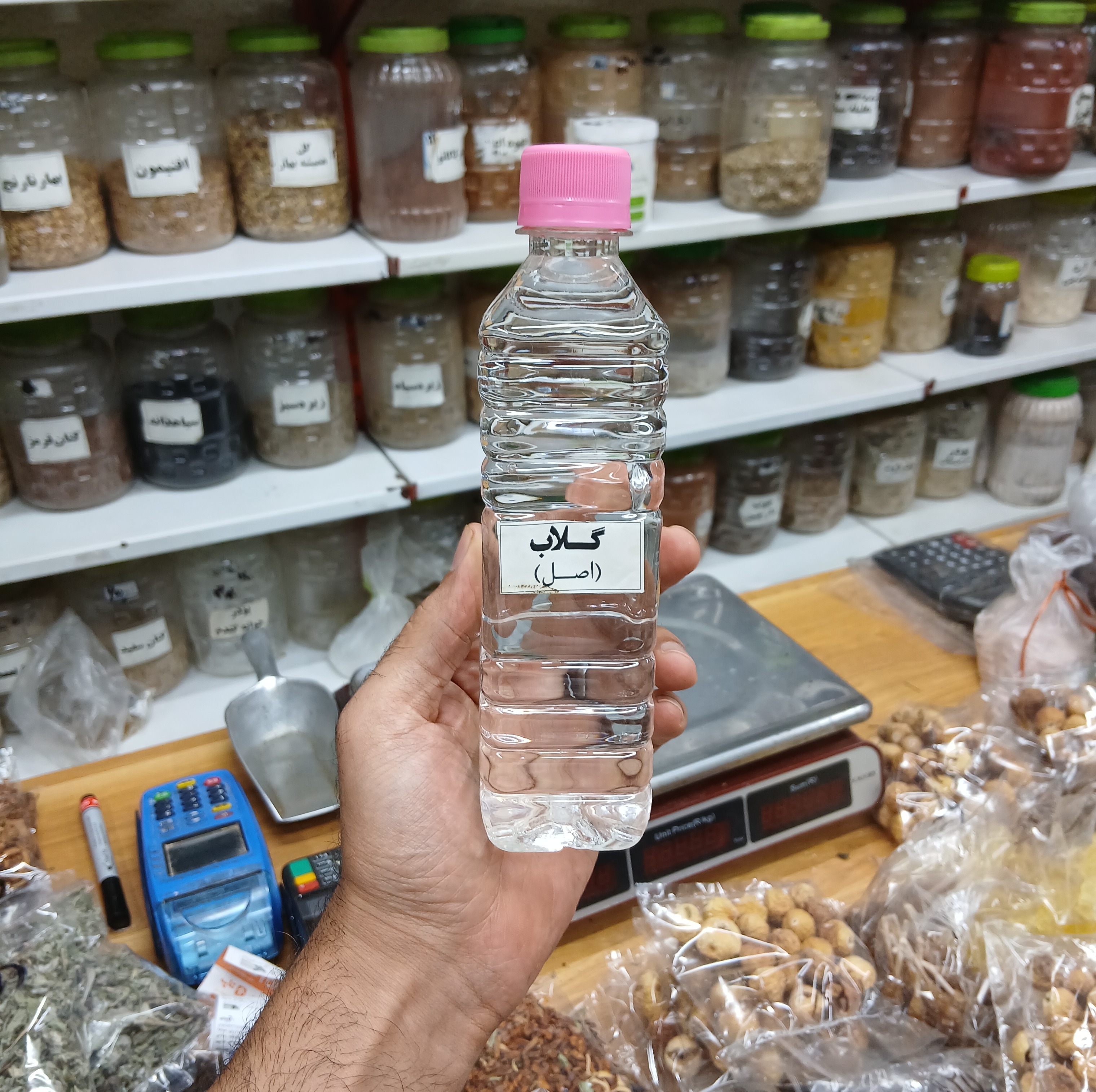 گلاب نیم لیتری سنتی اصل