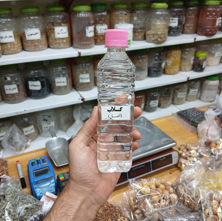 گلاب نیم لیتری سنتی اصل